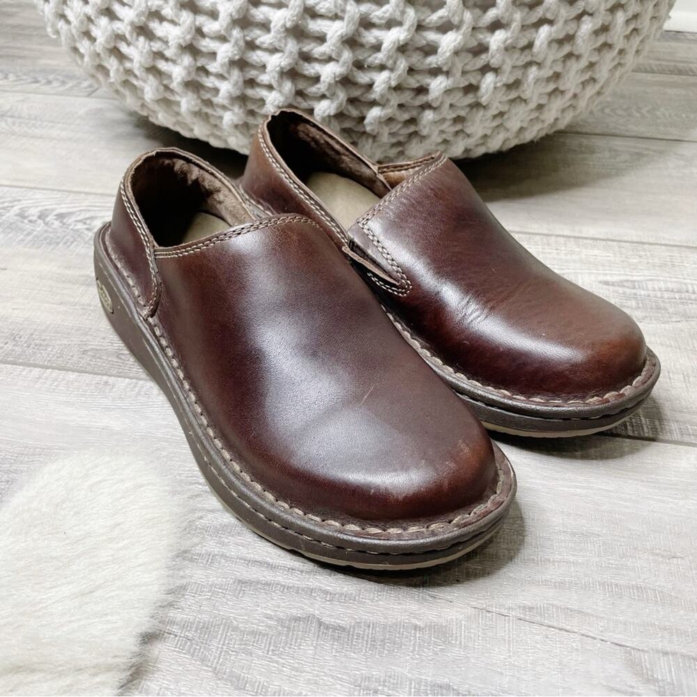 Chaco Zaagh Gunnison Leather Slip On Vibram Sole Loafers Chocolate Brown Size 7